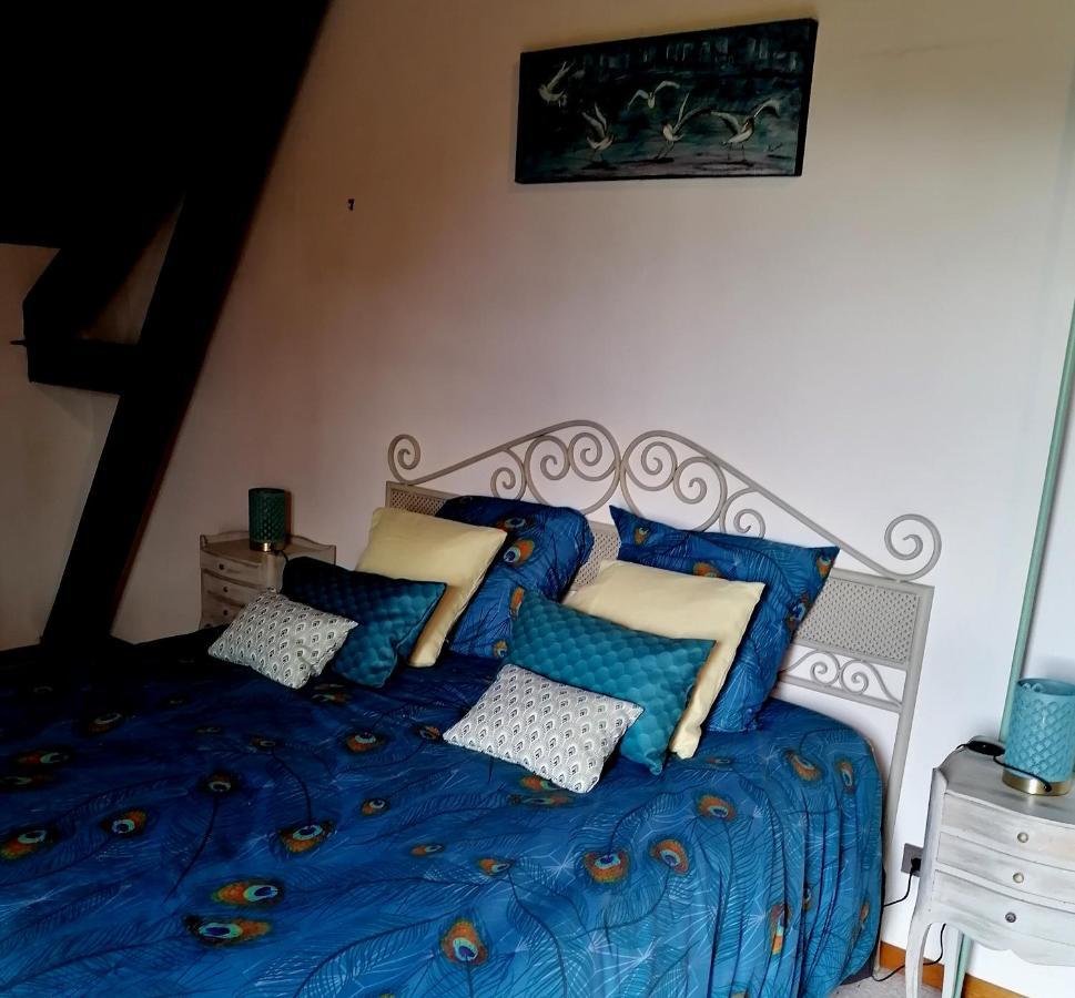 Vila La Fee Bleue Limeyrat Exteriér fotografie